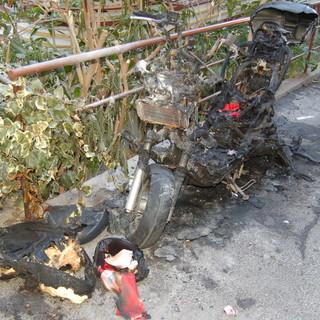 Taggia: scooter a fuoco stanotte in regione Santa Lucia
