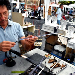 Stile Artigiano 2020: la lavorazione del vetro con Alessandro Giuseppe Ballarin di Tre Archi