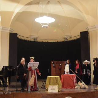 Bordighera: domenica scorsa all'ex Anglicana lo spettacolo di musica e poesie ‘La Befana vien di notte’