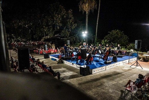 Sanremo: la Sinfonica incanta con l'omaggio a Piazzolla, ora si pensa a settembre con gli ultimi due concerti