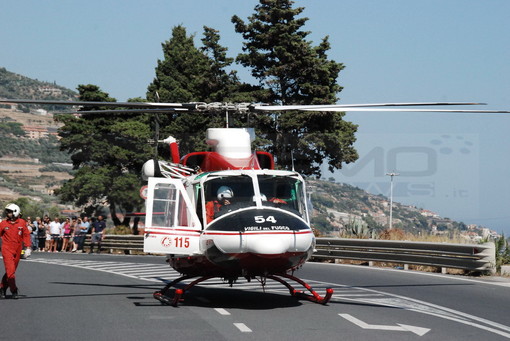 Marina degli Aregai: 25enne allievo sub si sente male e viene portato in camera iperbarica Marina degli Aregai: 25enne allievo sub si sente male e viene portato in camera iperbarica