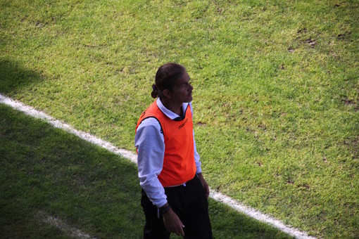 Nella foto Alberto Baldisserri, allenatore della Sanremese: è lui il tecnico della settimana nella Top 11