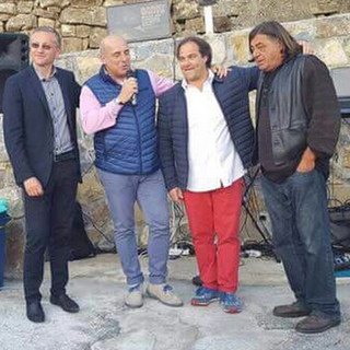 Cento persone tra amici e simpatizzanti ieri per la costituzione dell'associazione 'Sanremo Mia' Cento persone tra amici e simpatizzanti ieri per la costituzione dell'associazione 'Sanremo Mia'