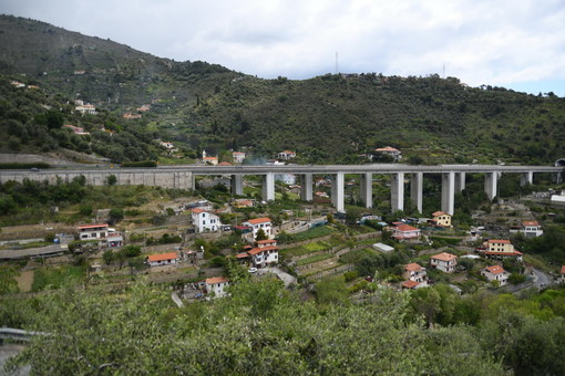 Sanremo: i residenti della zona di Suseneo chiedono l'allacciamento alla condotta fognaria Sanremo: i residenti della zona di Suseneo chiedono l'allacciamento alla condotta fognaria