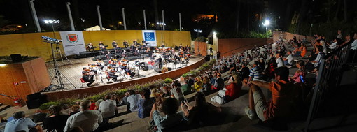 Sanremo: continuano i successi per i concerti dell'Orchestra Sinfonica all'Auditorium Franco Alfano (foto) Sanremo: continuano i successi per i concerti dell'Orchestra Sinfonica all'Auditorium Franco Alfano (foto)
