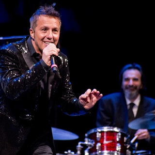 Sanremo: Savino Zaba si presenta al pubblico del Casinò con ‘Canto… anche se sono stonato’ Sanremo: Savino Zaba si presenta al pubblico del Casinò con ‘Canto… anche se sono stonato’