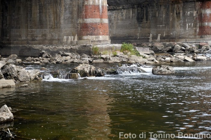 Siccità: la Regione prosegue il lavoro di istruttoria, Toti "Entro pochi giorni la firma della richiesta di stato di emergenza” Siccità: la Regione prosegue il lavoro di istruttoria, Toti "Entro pochi giorni la firma della richiesta di stato di emergenza”