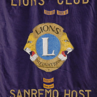 Assegno dei Lions Club del Ponente per il Consultorio familiare della Pigna di Sanremo