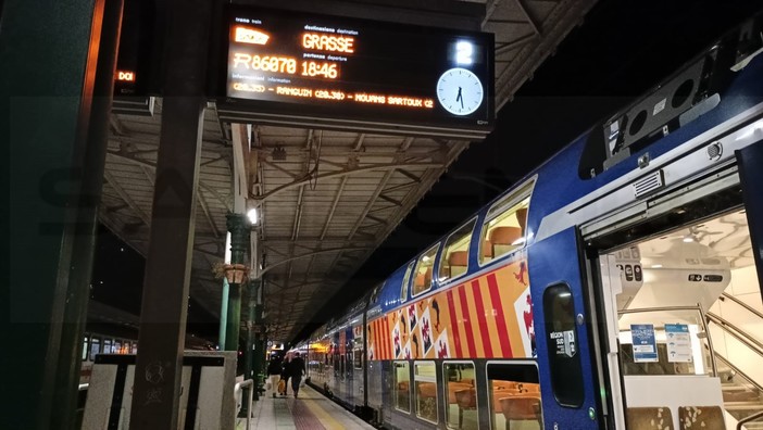 Ventimiglia: la denuncia del segretario della Filt Cgil Delli Carri &quot;Biglietti per la Francia impossibili da acquistare alla stazione&quot;