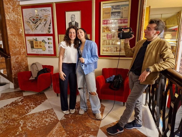 Sanremo: gli studenti del liceo 'Cassini' incontrano Vittorio Sgarbi