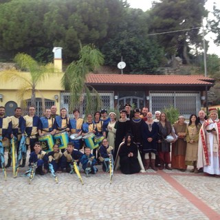 Ventimiglia: domenica prossima 35 esponenti del Sestiere Burgu alla sfilata dell'expo Valpolcevera a Genova Ventimiglia: domenica prossima 35 esponenti del Sestiere Burgu alla sfilata dell'expo Valpolcevera a Genova