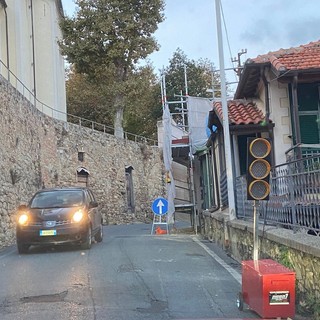 Il semaforo guasto in strada Sen. Ernesto Marsaglia Il semaforo guasto in strada Sen. Ernesto Marsaglia