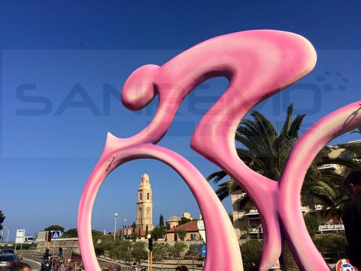 San Lorenzo al Mare si prepara ad accogliere il 'Giro d'Italia': domani concerto di Lamberto Curtoni San Lorenzo al Mare si prepara ad accogliere il 'Giro d'Italia': domani concerto di Lamberto Curtoni