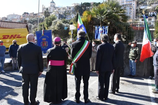 Sanremo partecipa alla Giorno del Ricordo: deposta corona in via Martiri delle Foibe Sanremo partecipa alla Giorno del Ricordo: deposta corona in via Martiri delle Foibe