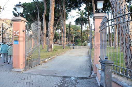 Ventimiglia: riqualificazione dei Giardini Pubblici Tommaso Reggio, il comune cerca un gestore per il chiosco-bar Ventimiglia: riqualificazione dei Giardini Pubblici Tommaso Reggio, il comune cerca un gestore per il chiosco-bar