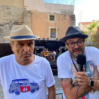 Da sinistra: Enzo Cioffi (Fare Musica) e Simone 'Radiomandrake' Parisi (Rock in the Casbah) Da sinistra: Enzo Cioffi (Fare Musica) e Simone 'Radiomandrake' Parisi (Rock in the Casbah)