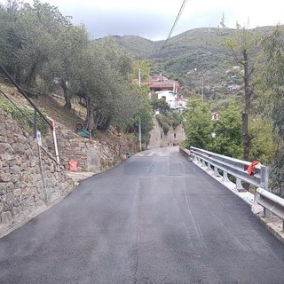 Sanremo: terminati i lavori della strada per Verezzo, da ieri completamente riaperta (Foto)