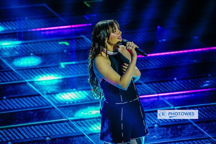 Sarah Toscano, la Big più giovane del 75° Festival ‘spegne’ i social: “Mi tengo alla larga, non leggo i commenti”