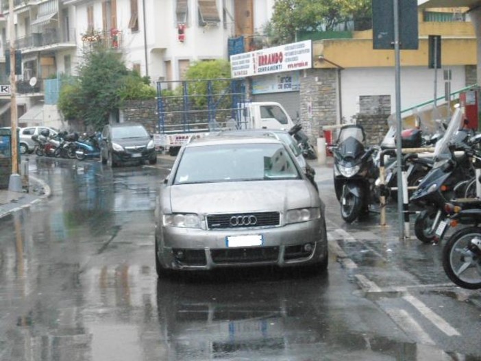 Sanremo: situazione inquietante in Via Galileo Galilei (foto), le considerazioni di un lettore