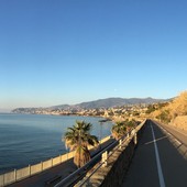 Festival, navette sulla ciclabile di Sanremo: cresce la protesta dei ciclisti, Fiab teme un pericoloso precedente Festival, navette sulla ciclabile di Sanremo: cresce la protesta dei ciclisti, Fiab teme un pericoloso precedente
