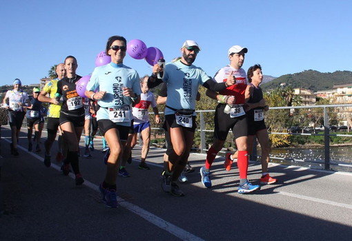 Sanremo: maratona e accensione dell'albero di Natale, ecco le limitazioni al traffico per gli eventi del weekend Sanremo: maratona e accensione dell'albero di Natale, ecco le limitazioni al traffico per gli eventi del weekend
