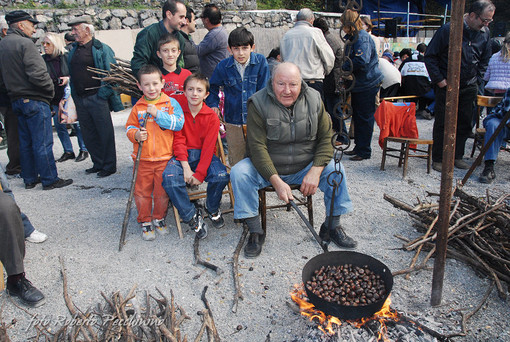 Due domeniche a Pigna e Buggio con le sagre del fungo e della caldarrosta