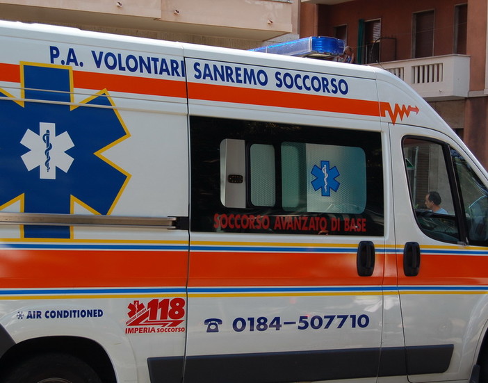 Sanremo: 81enne investita sulle strisce in via Verdi, sospetta frattura di un femore