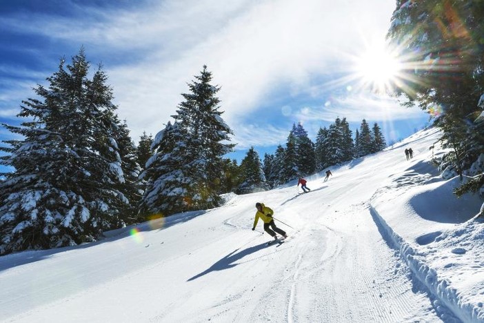 Dal 7 gennaio piste e impianti sciistici aperti: lo prevede la bozza del nuovo Dpcm