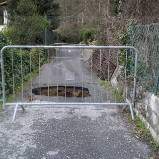 Sanremo: è più grave del previsto il problema della strada verso Borello, intervento di alcune settimane Sanremo: è più grave del previsto il problema della strada verso Borello, intervento di alcune settimane