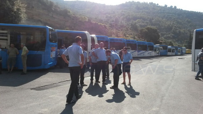 Trasporti, Ioculano (PD): “Mentre i fenomeni di violenza aumentano, la giunta non ha un piano per la sicurezza di personale e viaggiatori sugli autobus di linea” Trasporti, Ioculano (PD): “Mentre i fenomeni di violenza aumentano, la giunta non ha un piano per la sicurezza di personale e viaggiatori sugli autobus di linea”