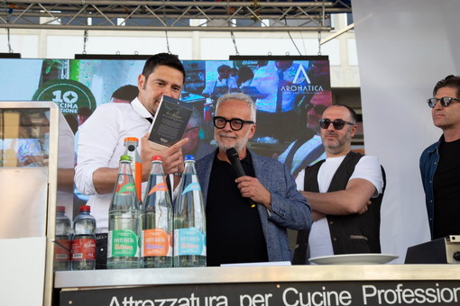 Aromatica: 'Spaghetto 2.3' la nuova pasta di Casa Fiorini firmata Giuse Ricchebuono, con Acqua Calizzano Aromatica: 'Spaghetto 2.3' la nuova pasta di Casa Fiorini firmata Giuse Ricchebuono, con Acqua Calizzano