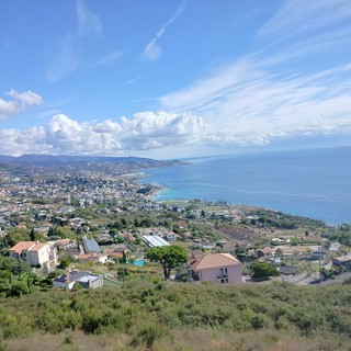 Turismo, marzo a luci e ombre nella Riviera dei Fiori: crescono gli stranieri, frenano gli italiani