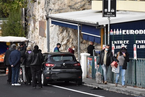 La rivendita di Ponte San Luigi, uno dei luoghi più 'battuti' dai francesi La rivendita di Ponte San Luigi, uno dei luoghi più 'battuti' dai francesi