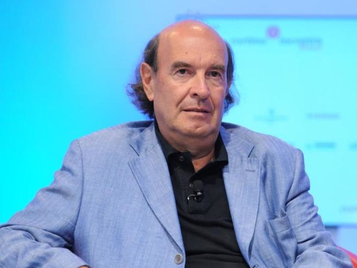 Il professor Stefano Zecchi presenta il libro 'Resurrezione' al teatro del Casinò di Sanremo