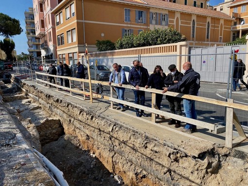 Il sopralluogo della Sovrintendenza in via Nino Bixio Il sopralluogo della Sovrintendenza in via Nino Bixio