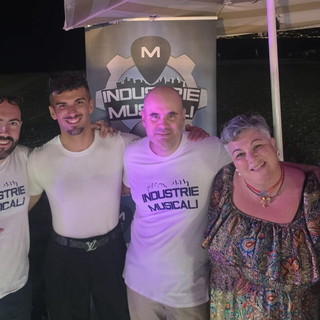 Ventimiglia, allo Scirocco Beach il saggio di fine anno di Industrie Musicali: sul palco 40 allievi tra musica, emozioni e applausi