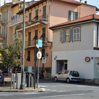 Sanremo: prossima settimana, via Lamarmora chiusa al traffico per lavori di asfaltatura Sanremo: prossima settimana, via Lamarmora chiusa al traffico per lavori di asfaltatura