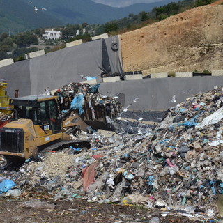 Smaltimento dei rifiuti in provincia di Imperia: Idroedil "La nostra discarica è perfettamente a norma" Smaltimento dei rifiuti in provincia di Imperia: Idroedil "La nostra discarica è perfettamente a norma"