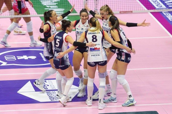 Pallavolo, a Ospedaletti prende il via la 39a Sanremo Cup Memorial Dado Tessitore (Foto) Pallavolo, a Ospedaletti prende il via la 39a Sanremo Cup Memorial Dado Tessitore (Foto)