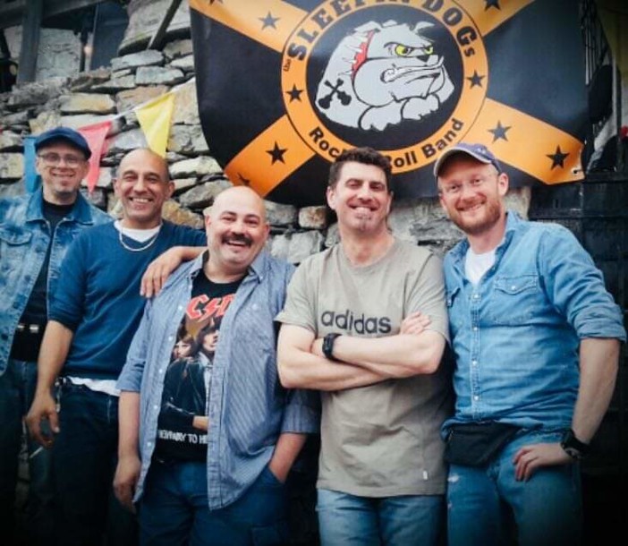Riva Ligure: stasera torna il carro della musica, serata a tema rock con gli Sleepin'Dogs Riva Ligure: stasera torna il carro della musica, serata a tema rock con gli Sleepin'Dogs