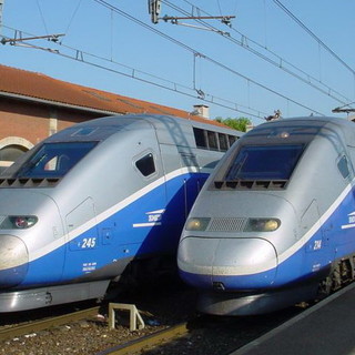 I sindacati francesi dicono no alla Legge sul lavoro: oggi e domani nuovi scioperi nel trasporto pubblico