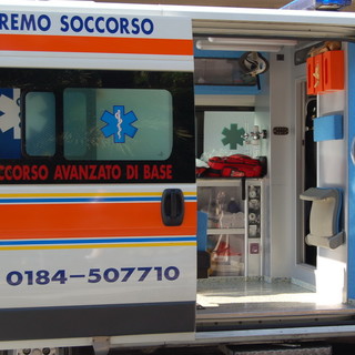 Sanremo: scontro auto-moto in via Galilei, 71enne ferito e portato in ospedale