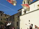 Cipressa: ieri manifestazione con gli sbandieratori di Ventimiglia, le foto di un nostro lettore