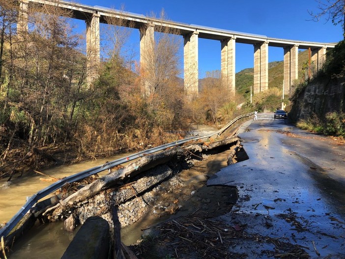 Danni da maltempo a Sanremo: Valle Armea è la più colpita, Donzella "Situazione complessa e d'urgenza. Quadro in evoluzione" Danni da maltempo a Sanremo: Valle Armea è la più colpita, Donzella "Situazione complessa e d'urgenza. Quadro in evoluzione"