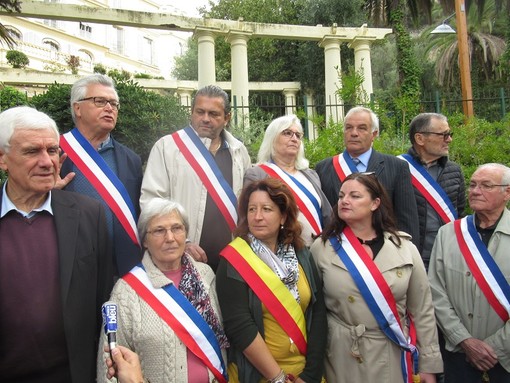 Ferrovia, migranti, tunnel del Tenda e Tir sulla SS20: i Sindaci della Val Roya tra i personaggi del 2017 Ferrovia, migranti, tunnel del Tenda e Tir sulla SS20: i Sindaci della Val Roya tra i personaggi del 2017