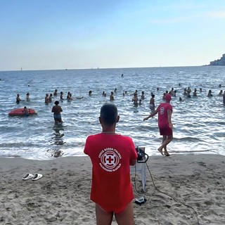 Sanremo, per ferragosto le attività acquatiche inclusive della Croce Rossa alla spiaggia Foce Levante Sanremo, per ferragosto le attività acquatiche inclusive della Croce Rossa alla spiaggia Foce Levante