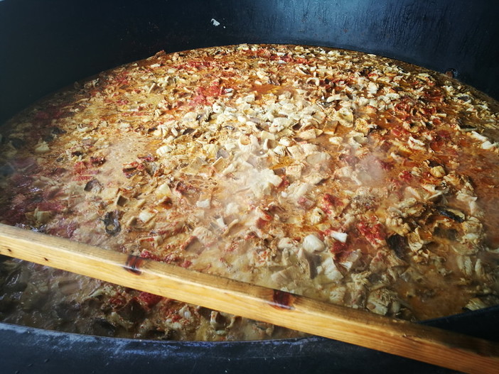 Pieve di Teco: all’Expo Valle Arroscia torna lo Stoccafisso all’Onegliese con il battesimo della nuova pentola ‘A Peasca’ Pieve di Teco: all’Expo Valle Arroscia torna lo Stoccafisso all’Onegliese con il battesimo della nuova pentola ‘A Peasca’