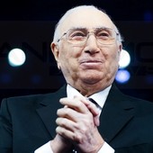 Pippo Baudo, un addio da re: la Rai lo celebra con i 13 Festival di Sanremo