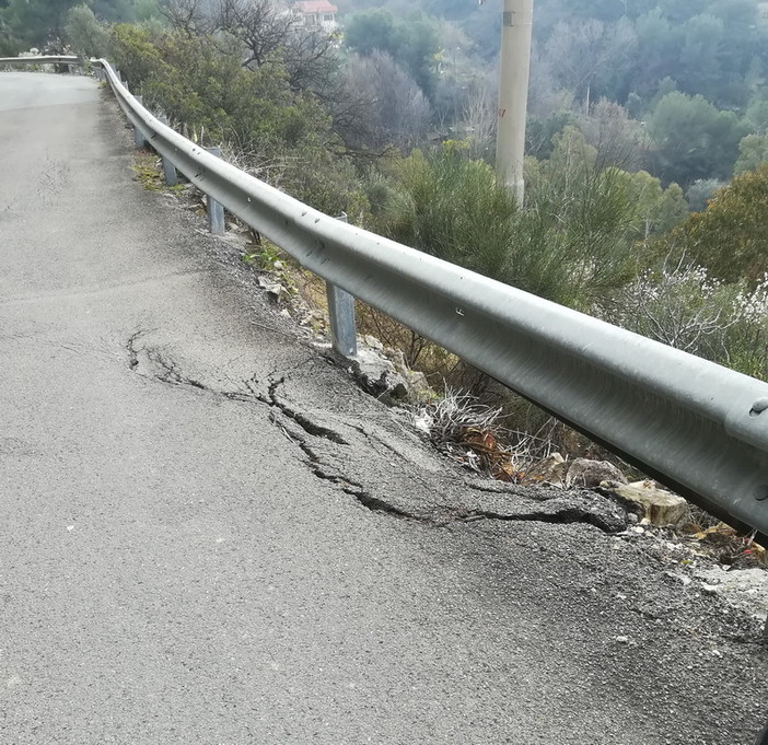 Ventimiglia: Fratelli d'Italia segnala la grave situazione di sicurezza in zona Calandri (Foto)