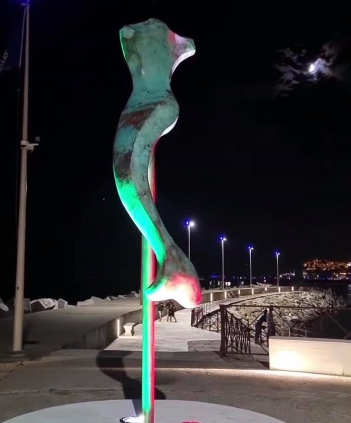 L’artista imperiese Serenella Sossi ospite dei più importanti Saloni d'Arte Contemporanea del nord Europa